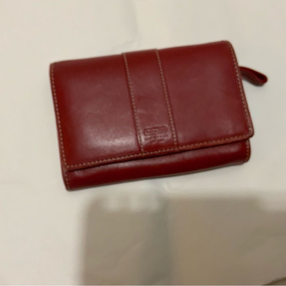 COACH Hampton Red Leather Bifold Wallet - Picture 7 of 12